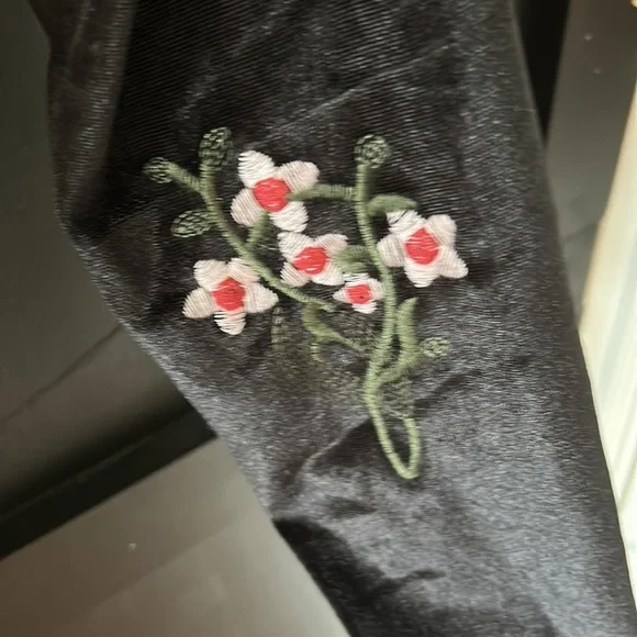 Stradivarius Floral Embroidered Wrap Dress. Size S - Picture 7 of 12